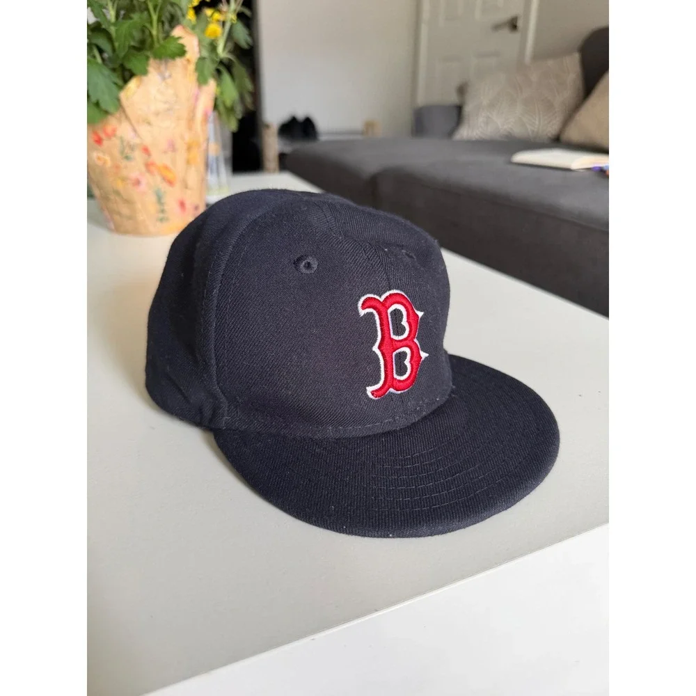 New Era 59FIFTY Boston Red Sox Infant Fitted Hat Navy Blue Size 6 48.3cm NWOT